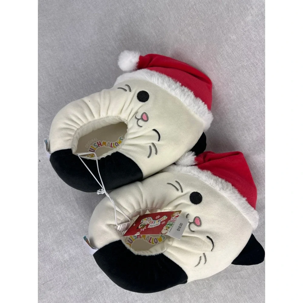Squishmallows Santa Hat Cat Slippers Kids Size 4/5 Holiday Plush Off-White Black